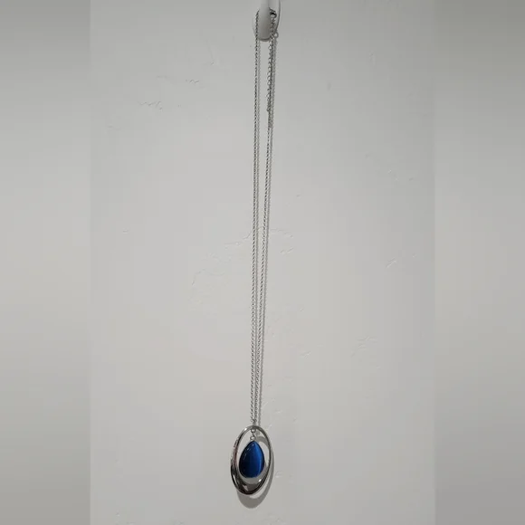 Blue & Silver necklace - Picture 2 of 4